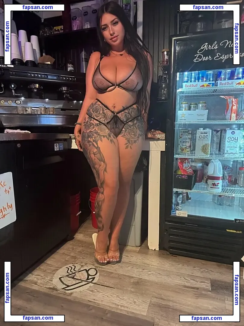 Caprice голая фото #0018 с Онлифанс