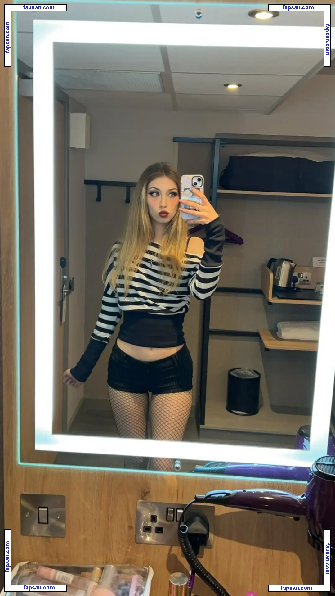 Capybaraclutchs nude photo #0002 from OnlyFans