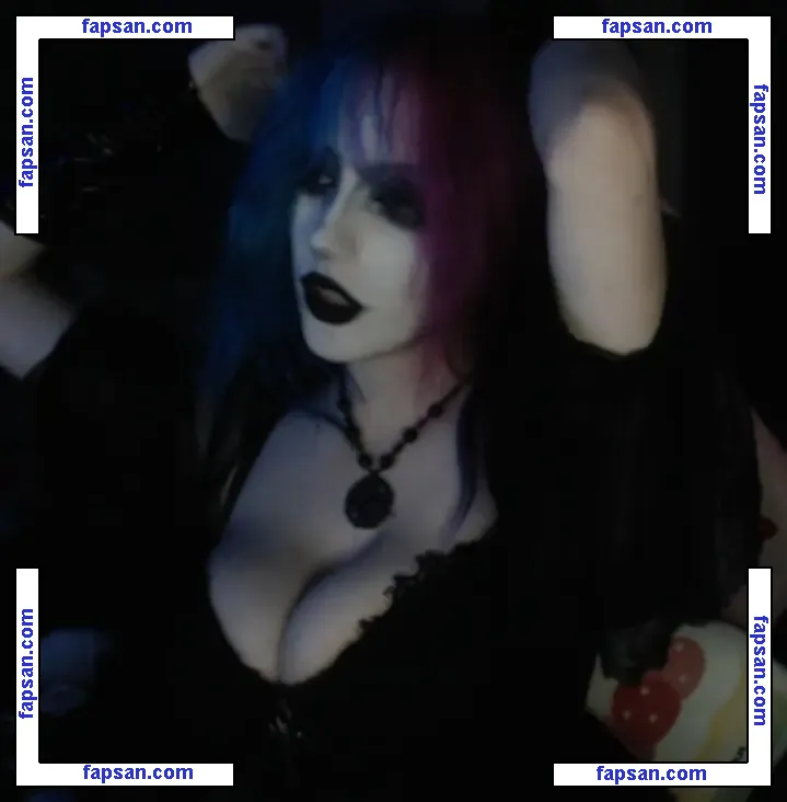 caralouss nude photo #0010 from OnlyFans