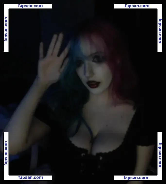 caralouss голая фото #0015 с Онлифанс