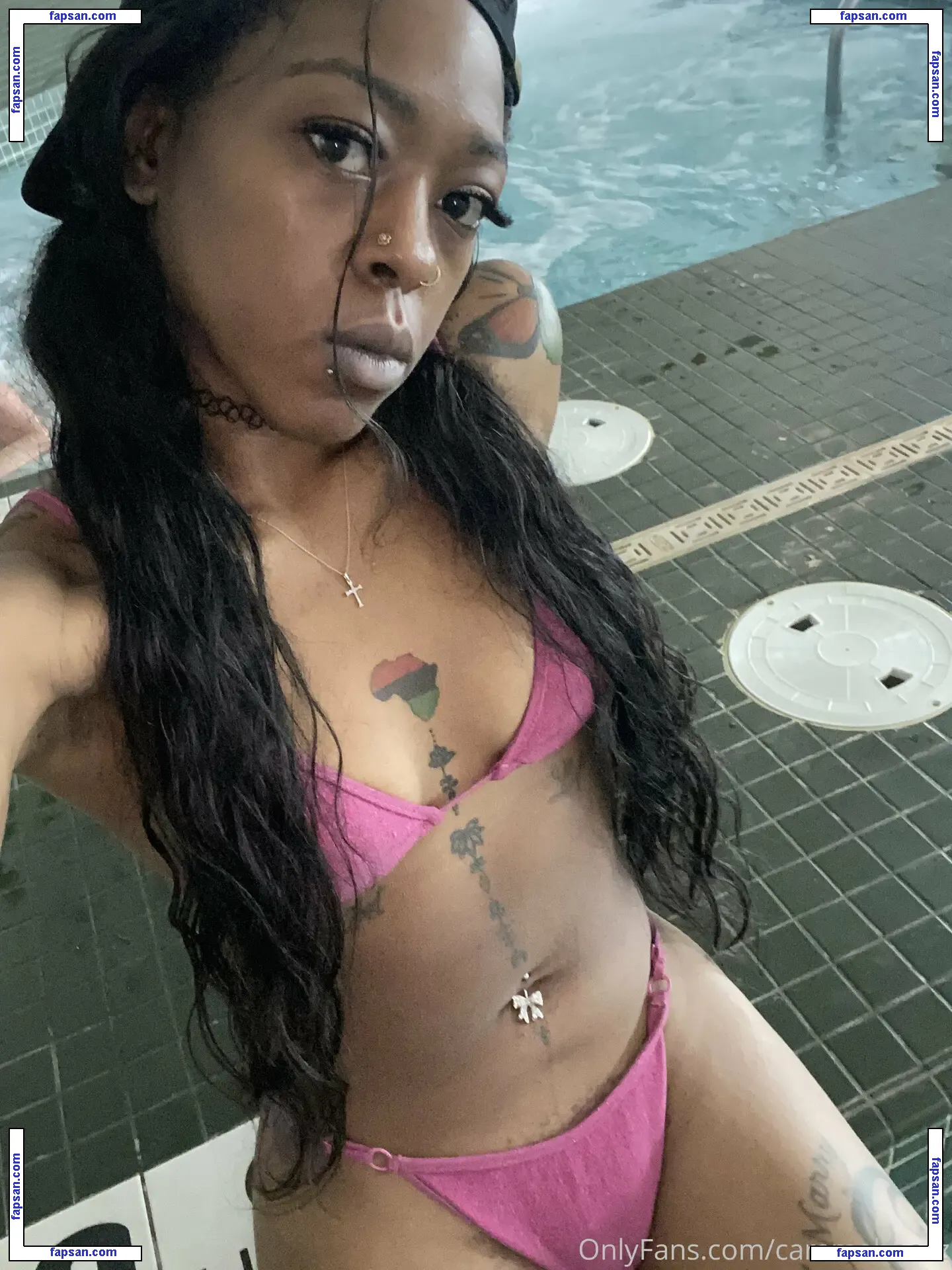 Carameltoesz nude photo #0018 from OnlyFans