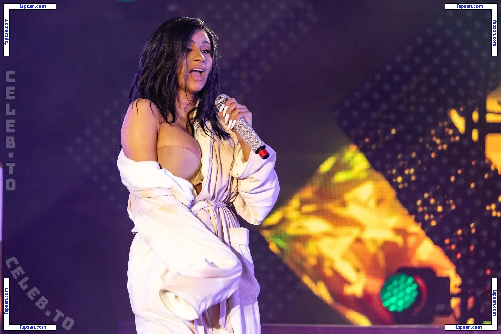 Cardi B голая фото #3130 с Онлифанс