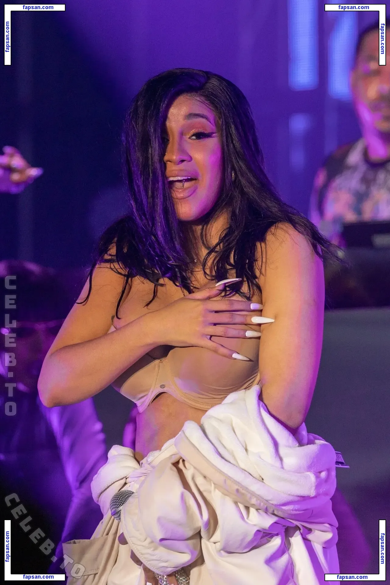 Cardi B голая фото #3142 с Онлифанс