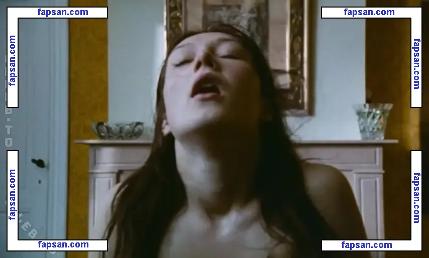 Carice van Houten nude photo #0271 from OnlyFans