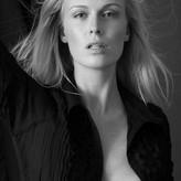 CariDee English nude #0001