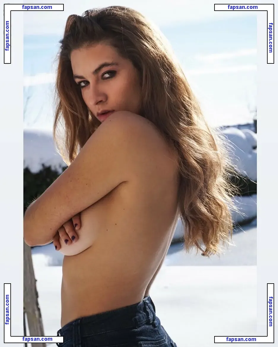 Carlota Boza nude photo #0023 from OnlyFans