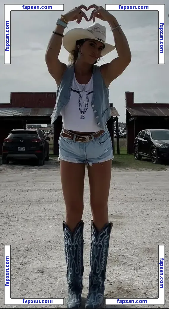 Carly Perales голая фото #0001 с Онлифанс