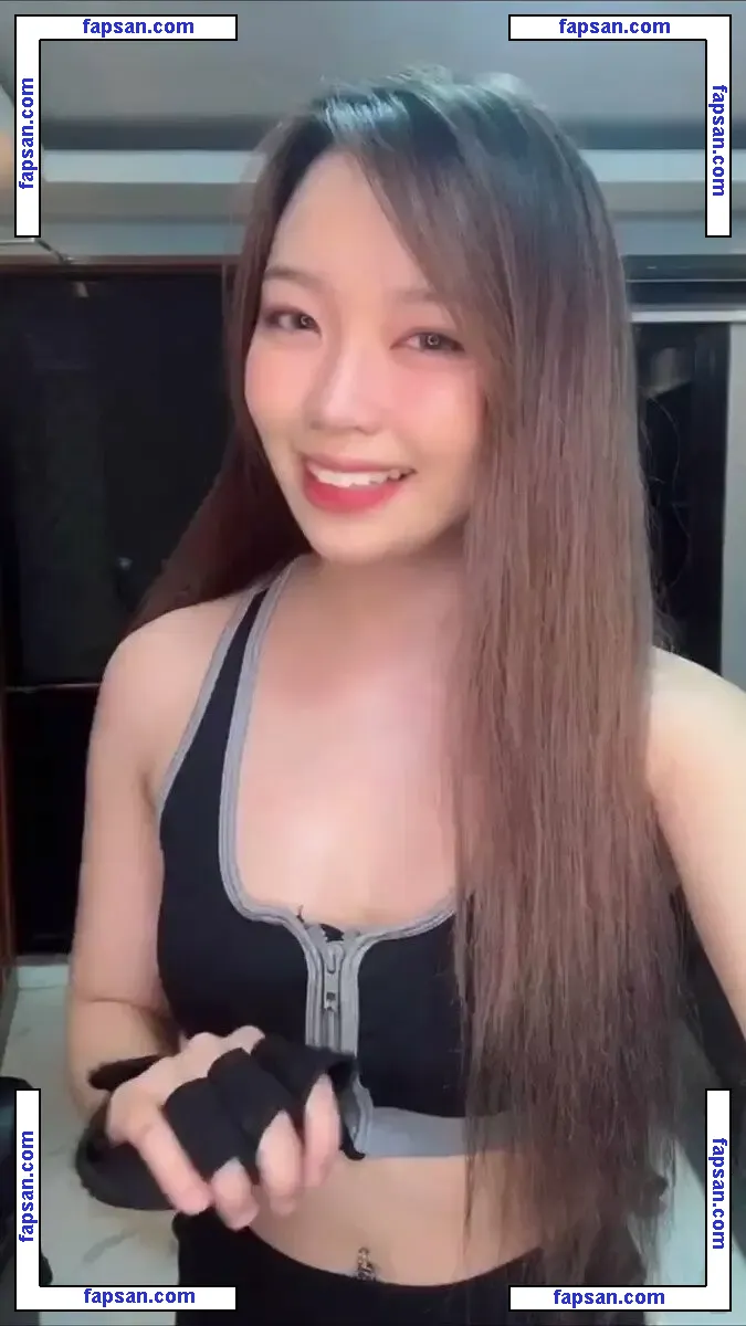 Carlyn Ocampo nude photo #0004 from OnlyFans