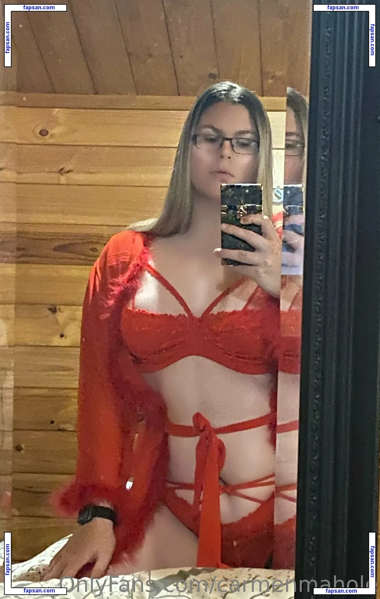 carmenmahole nude photo #0006 from OnlyFans