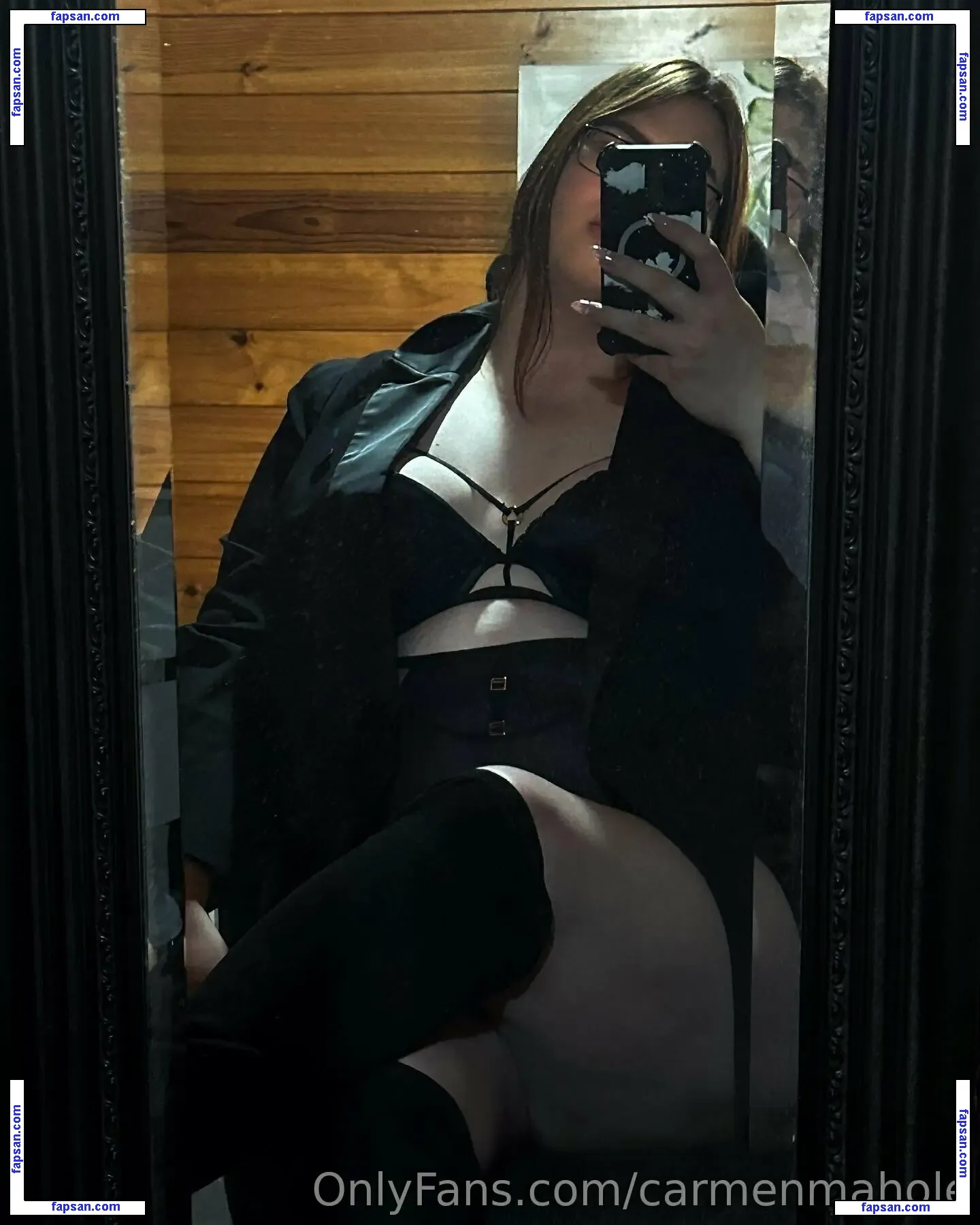 carmenmahole nude photo #0010 from OnlyFans