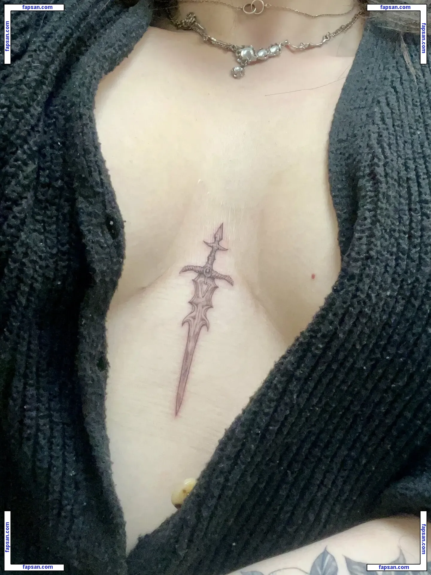 caro_irl голая фото #0001 с Онлифанс