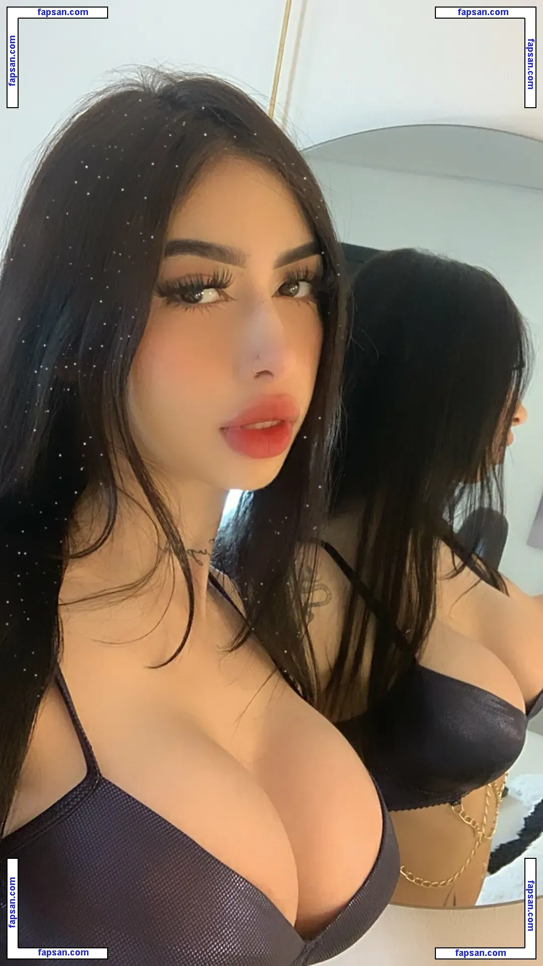 caro_roldan nude photo #0005 from OnlyFans