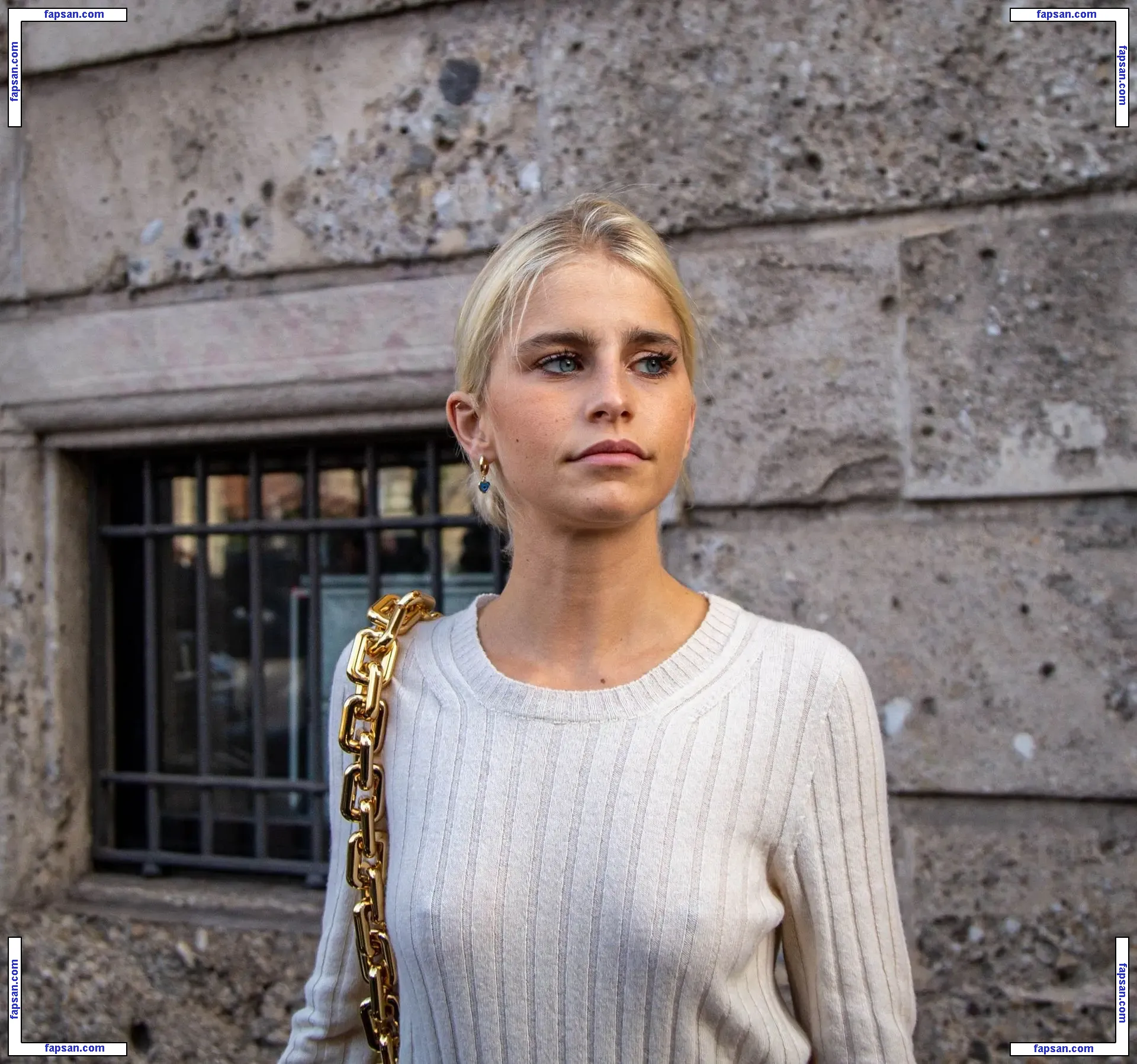 Caroline Daur голая фото #0026 с Онлифанс