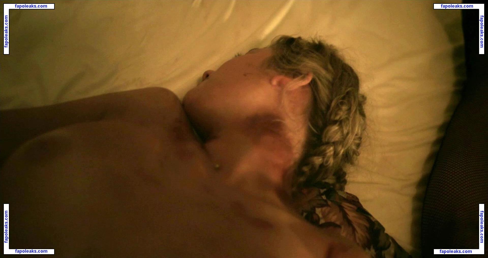 Caroline Mitchell голая фото #0003 с Онлифанс