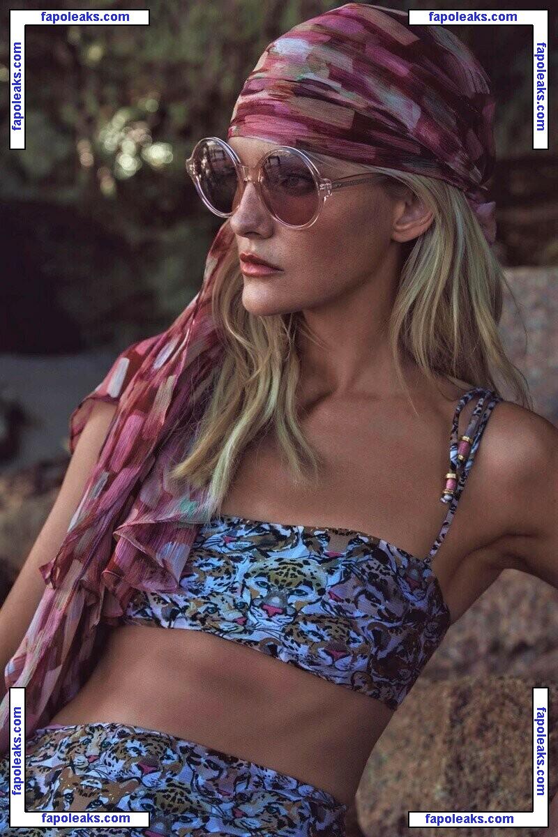 Caroline Trentini / carolinetrentini голая фото #0022 с Онлифанс