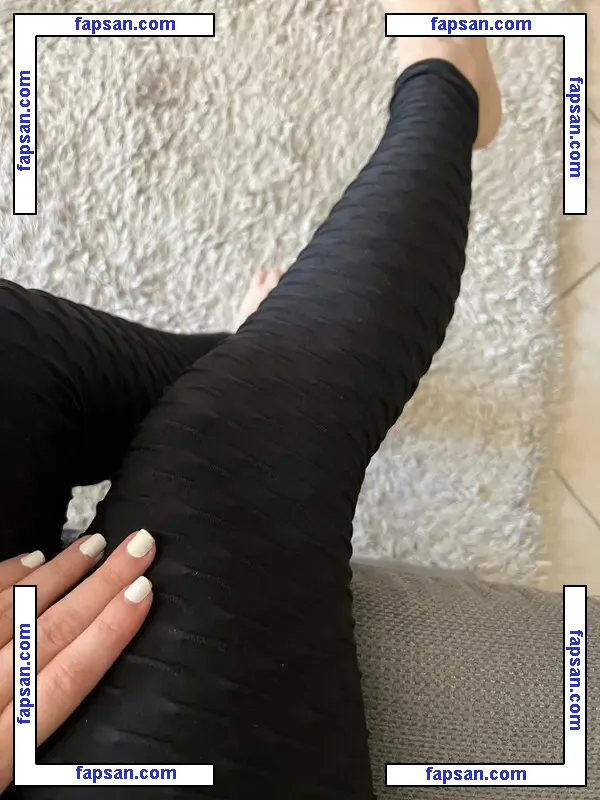 carolucht nude photo #0004 from OnlyFans