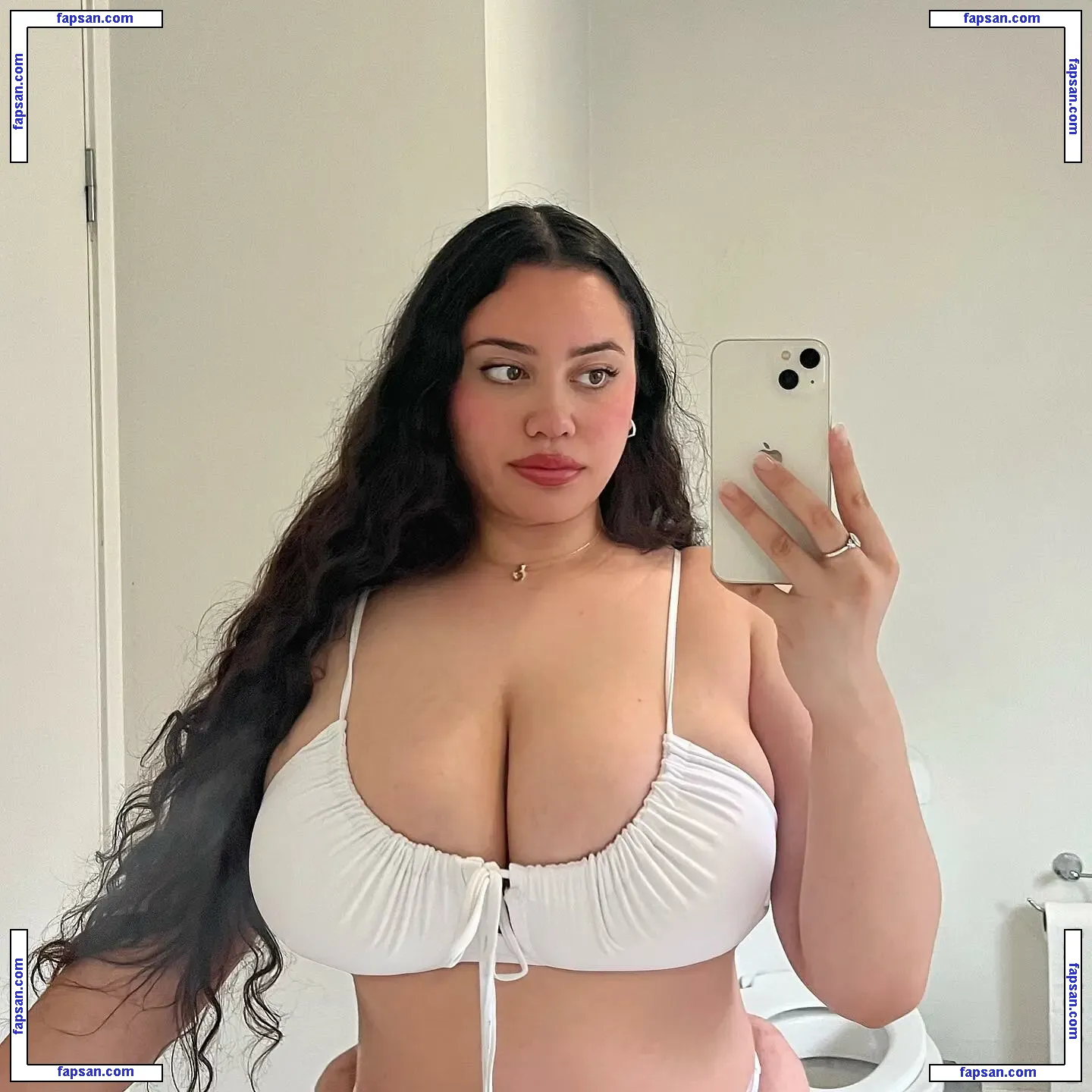 Carragh Mahuika nude photo #0034 from OnlyFans