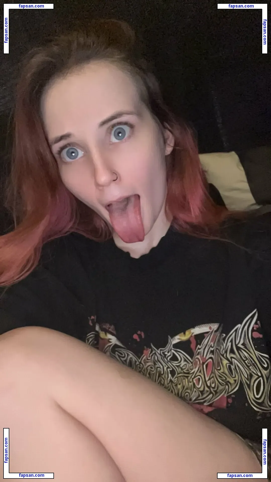 Carrie Cannie голая фото #0074 с Онлифанс