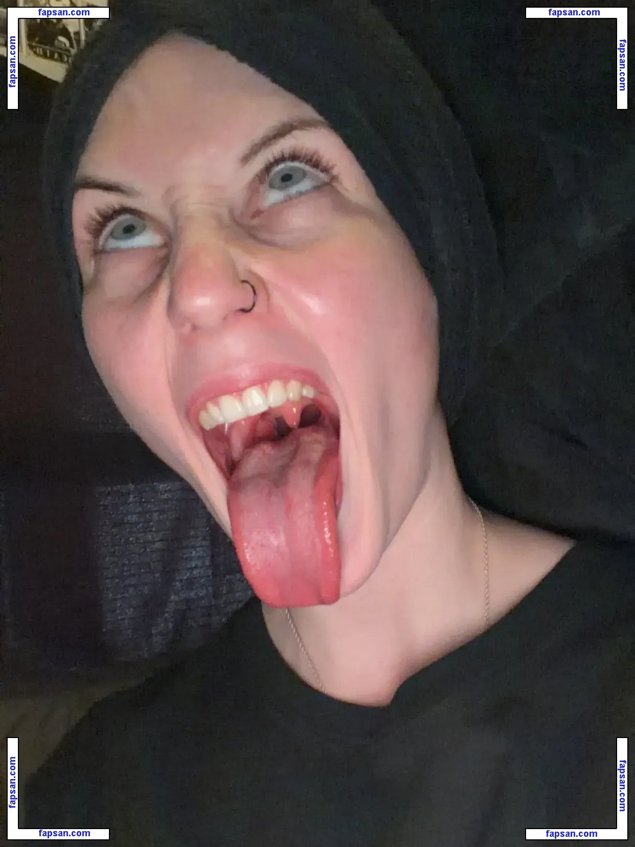 Carrie Cannie голая фото #0081 с Онлифанс