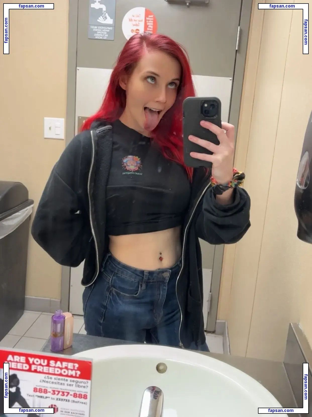 Carrie Cannie голая фото #0082 с Онлифанс