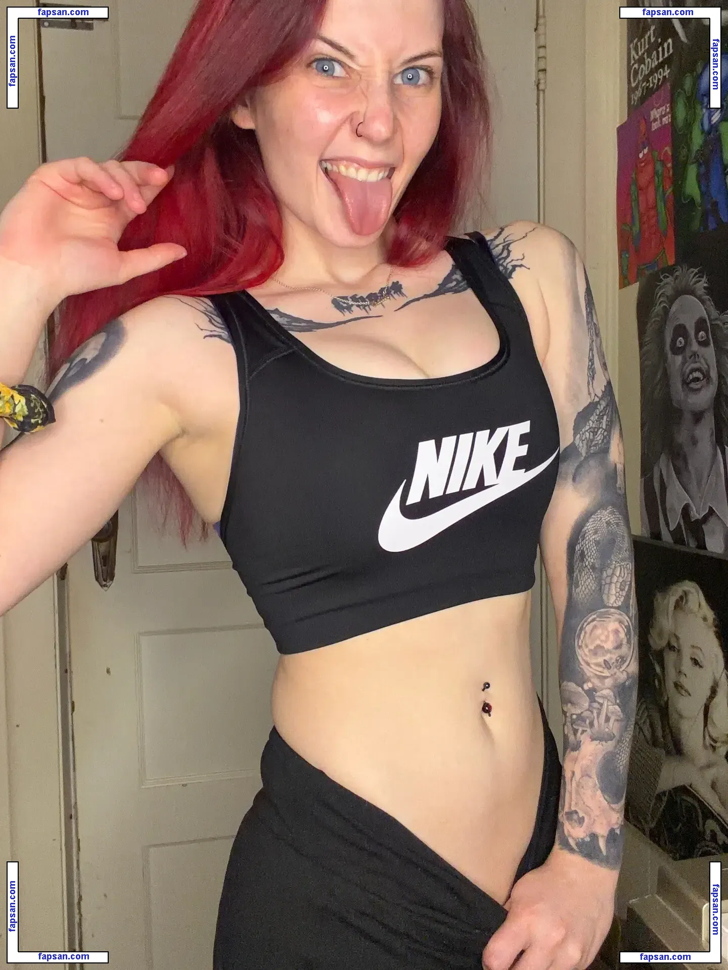 Carrie Cannie голая фото #0094 с Онлифанс