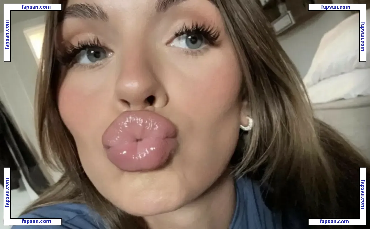 Carson Roney nude photo #0011 from OnlyFans