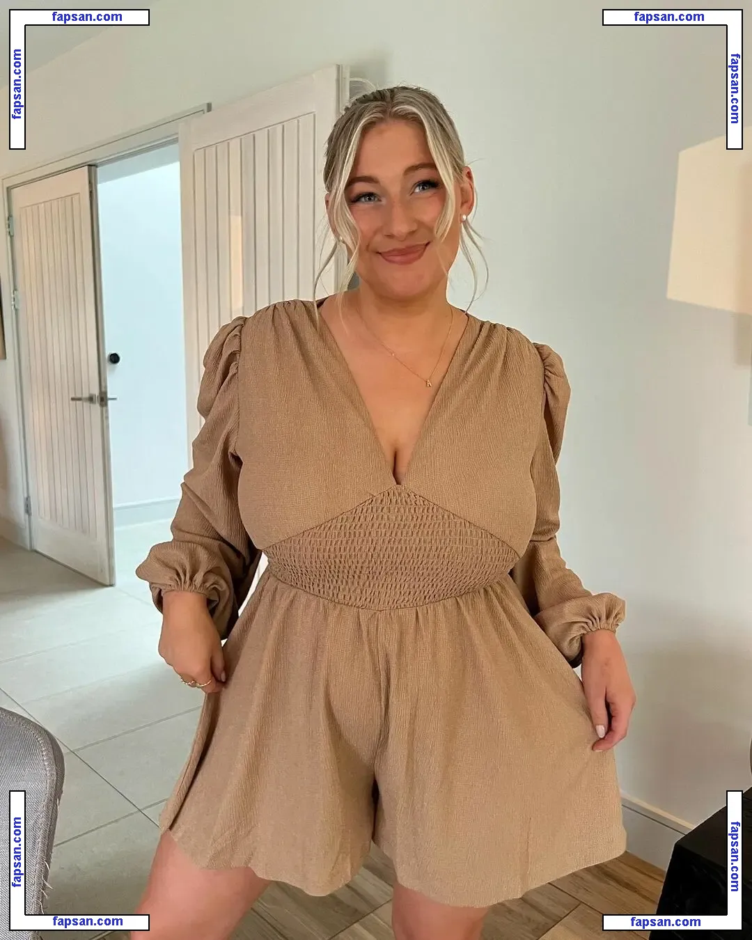 Carys Whittaker nude photo #0012 from OnlyFans