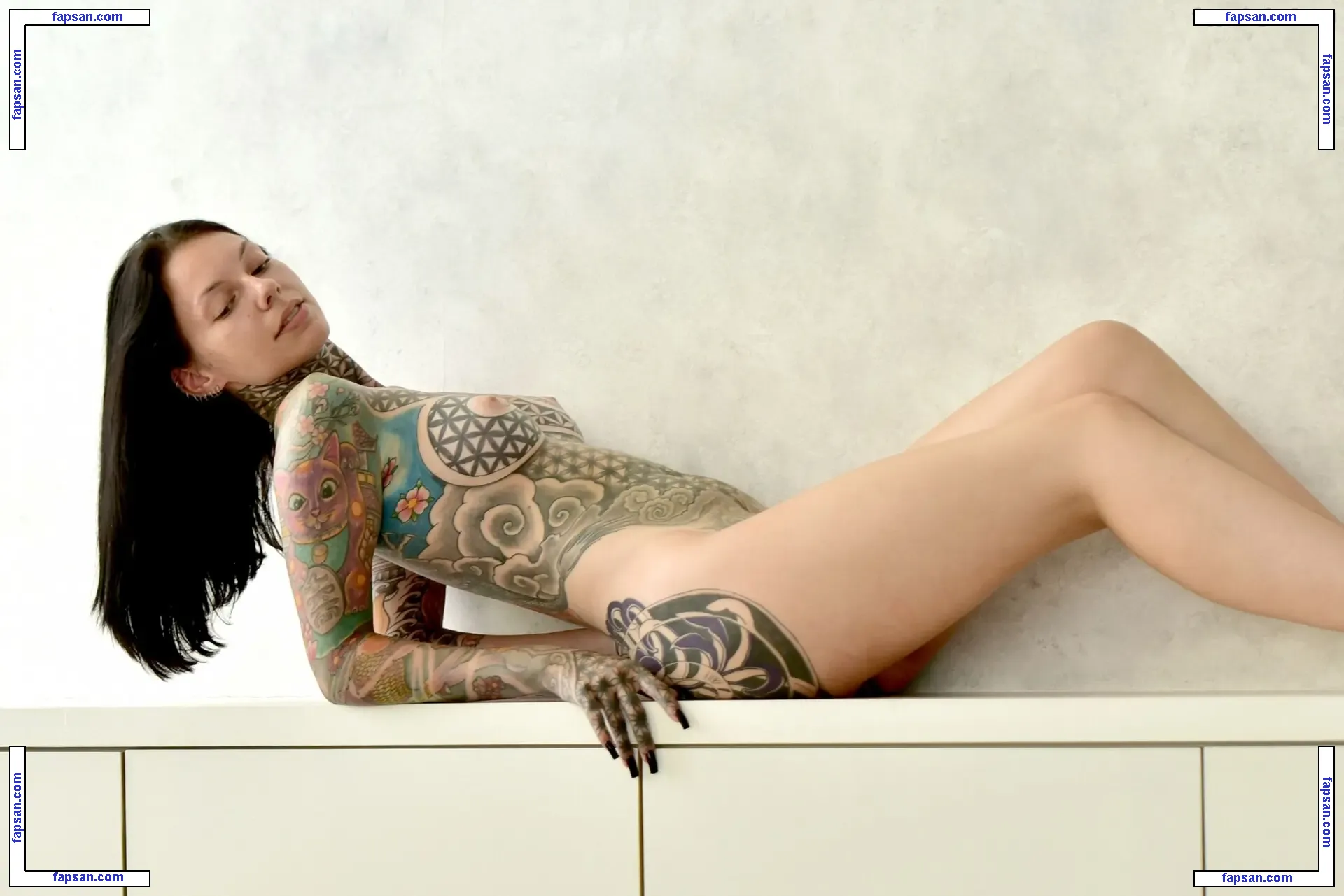 Caseyannsuzanne nude photo #0016 from OnlyFans