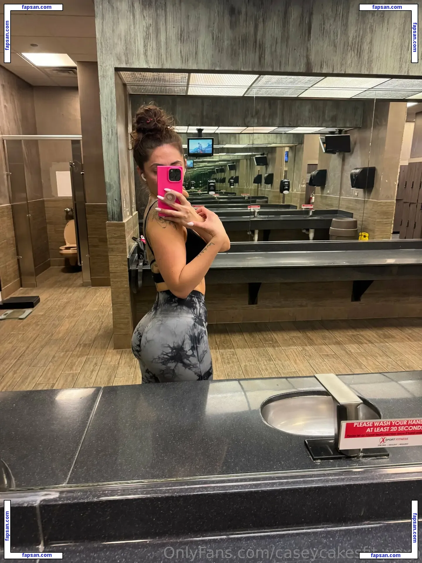 caseycakesfit_xoxo голая фото #0029 с Онлифанс