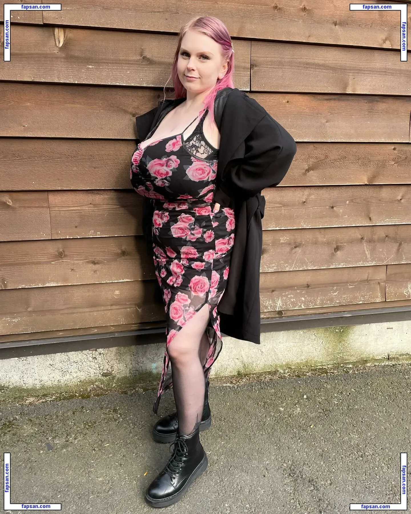Cassie0pia nude photo #0190 from OnlyFans