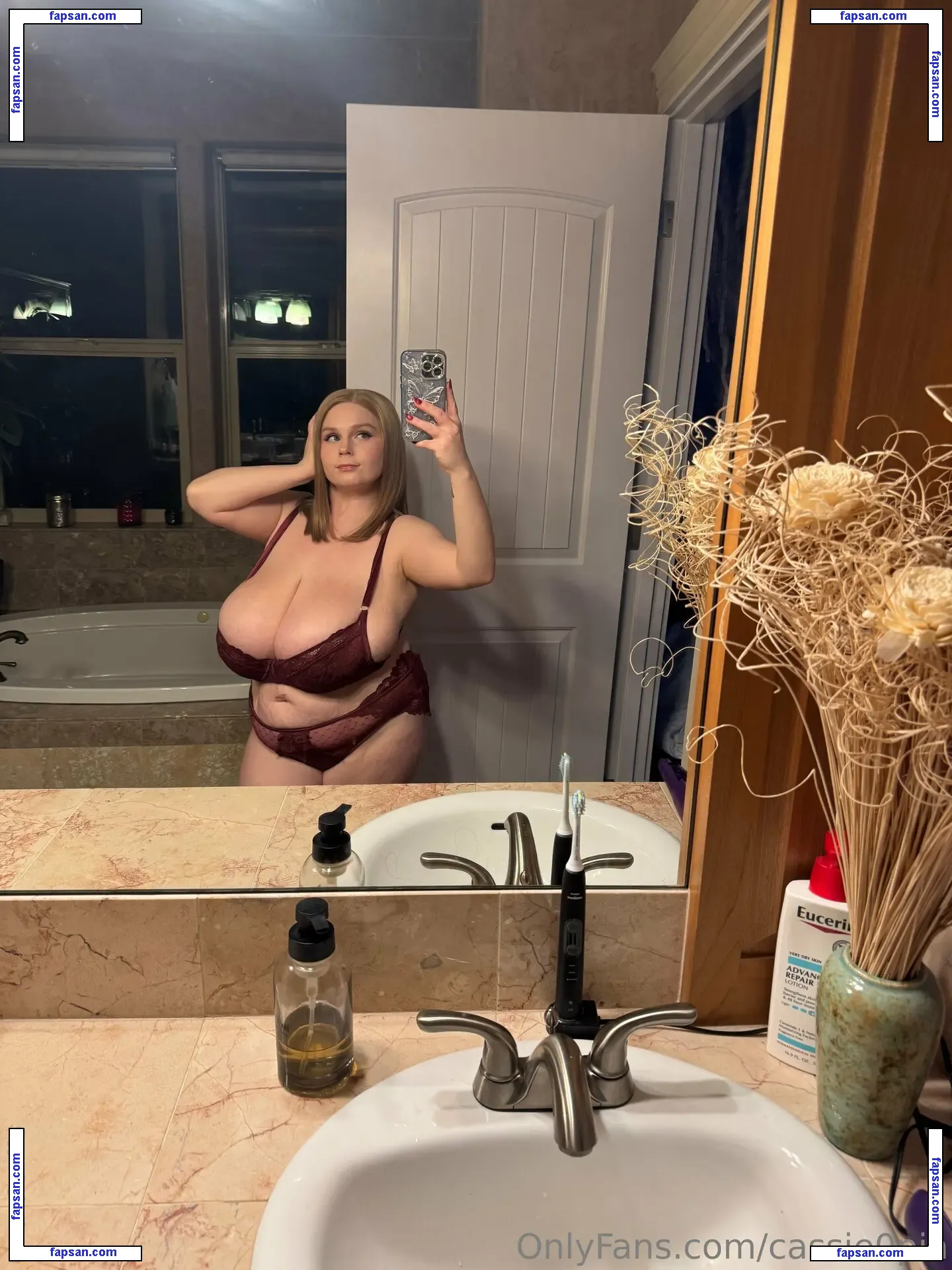 Cassie0pia nude photo #0959 from OnlyFans
