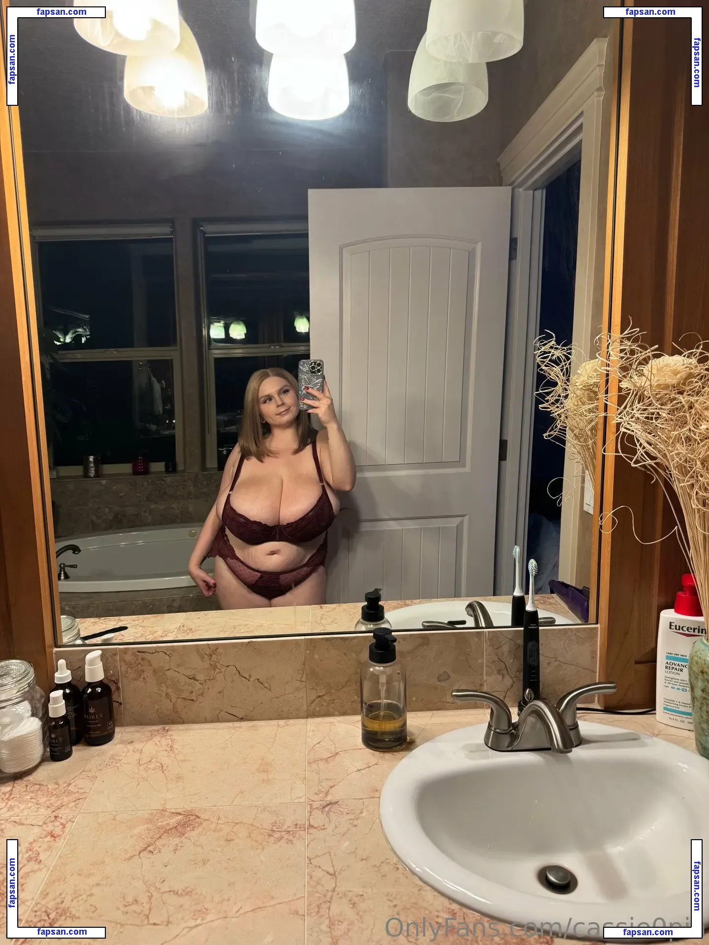 Cassie0pia nude photo #0979 from OnlyFans