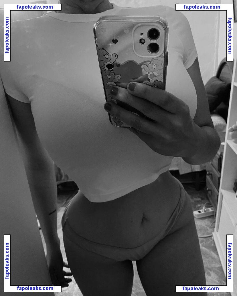 Castizavixens / vixenscastiza nude photo #0003 from OnlyFans