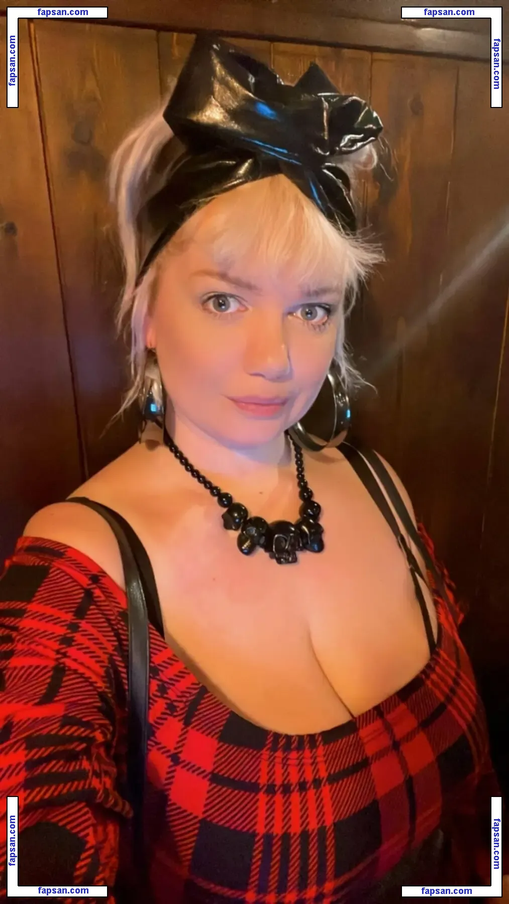 Catherine Sharples голая фото #0016 с Онлифанс