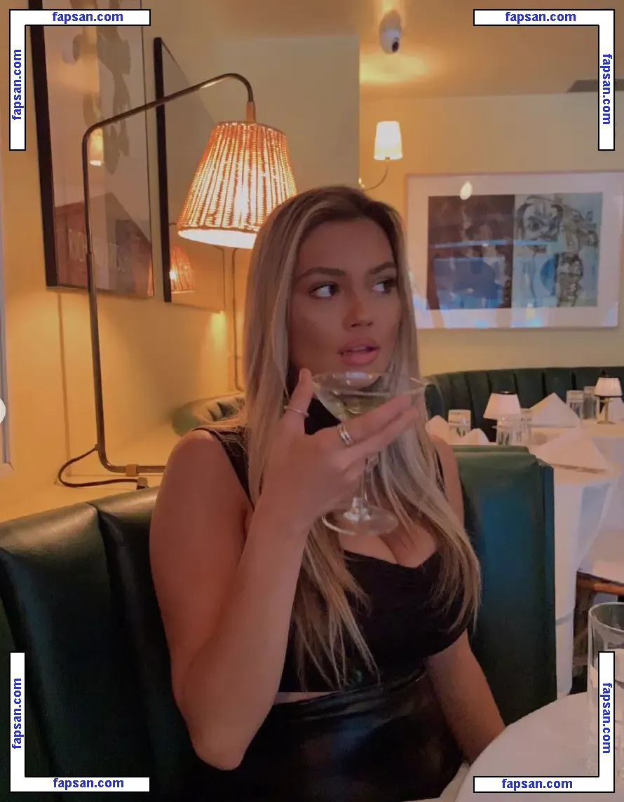 catie.a голая фото #0003 с Онлифанс