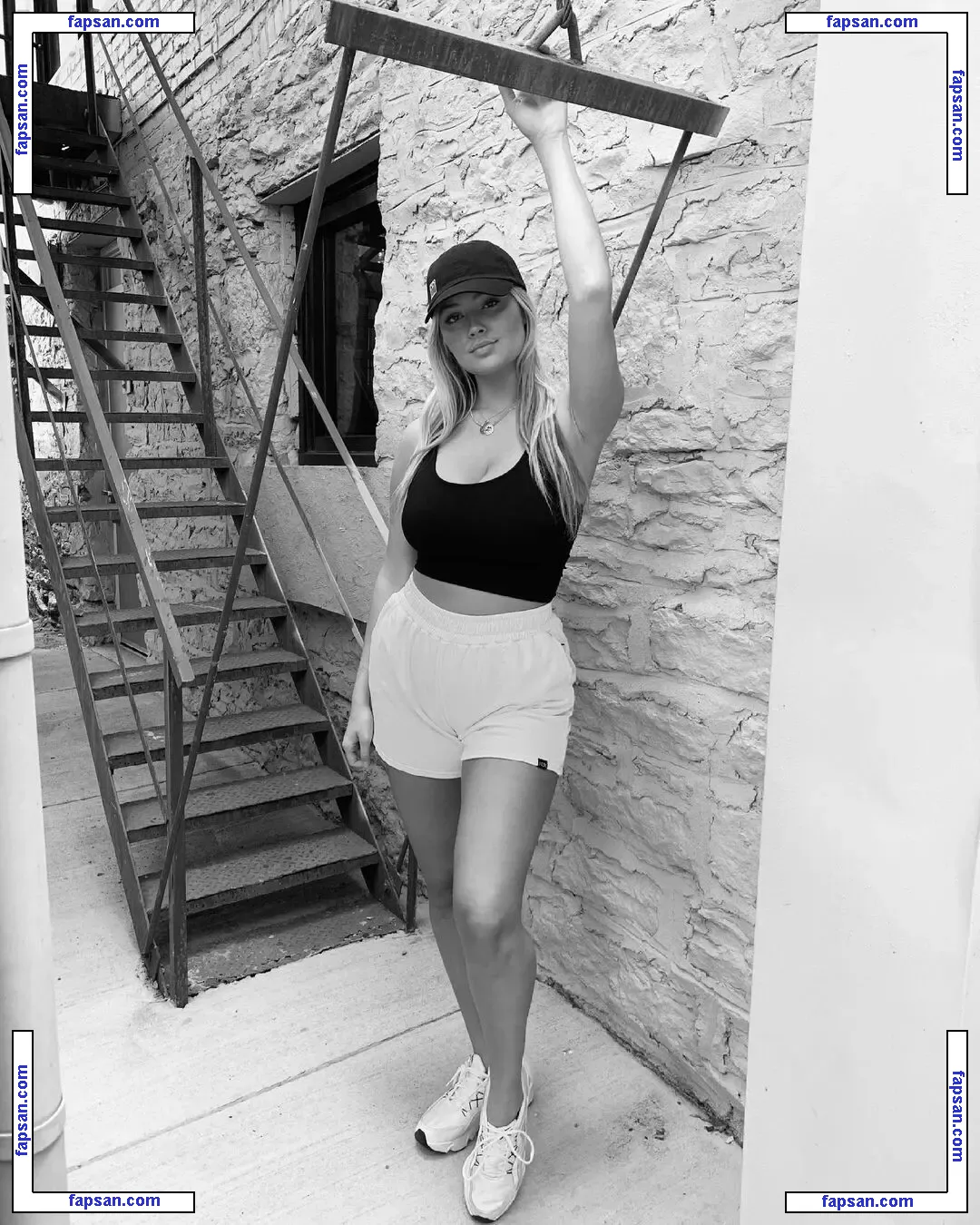 catie.a голая фото #0013 с Онлифанс