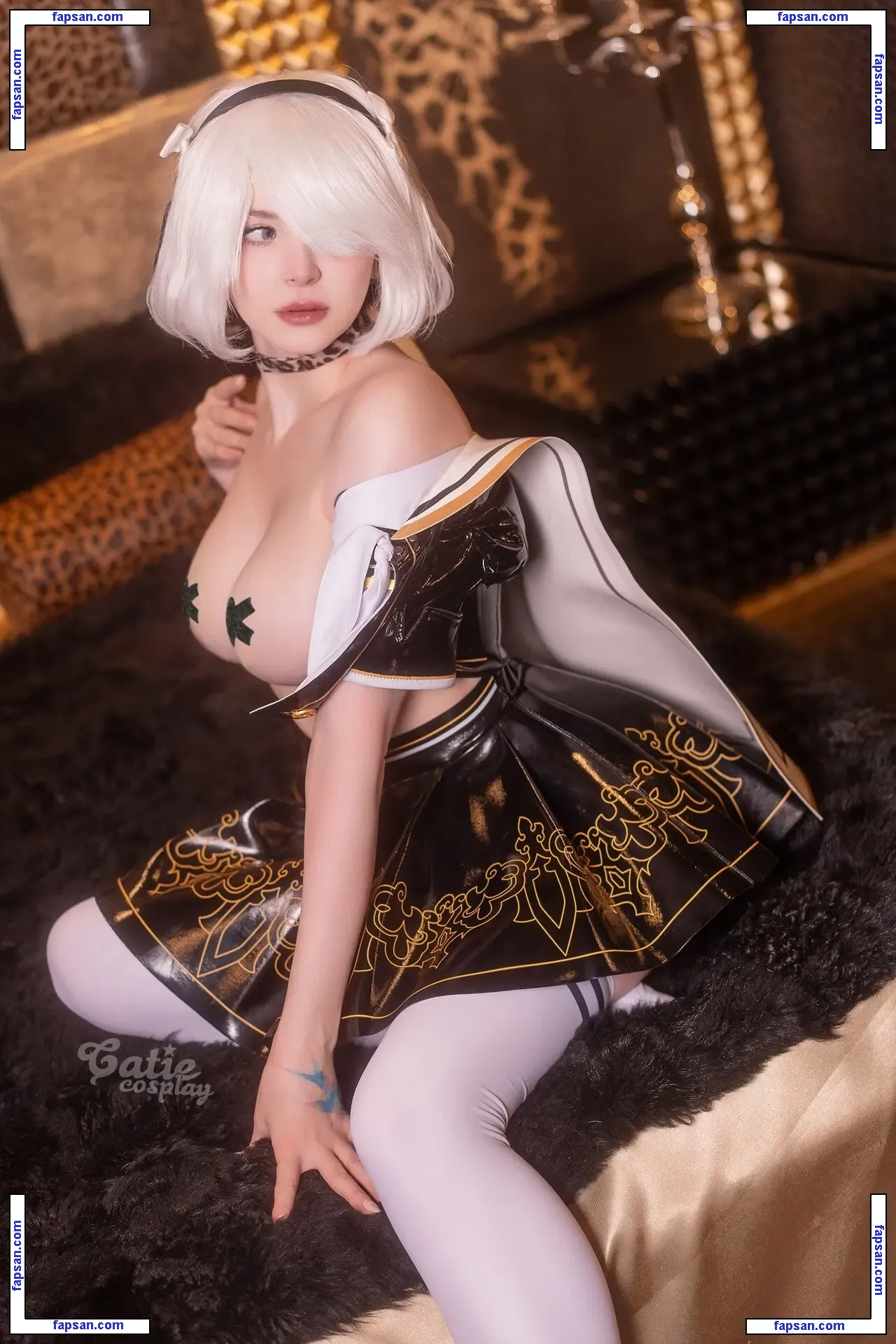 Catie nude photo #0005 from OnlyFans