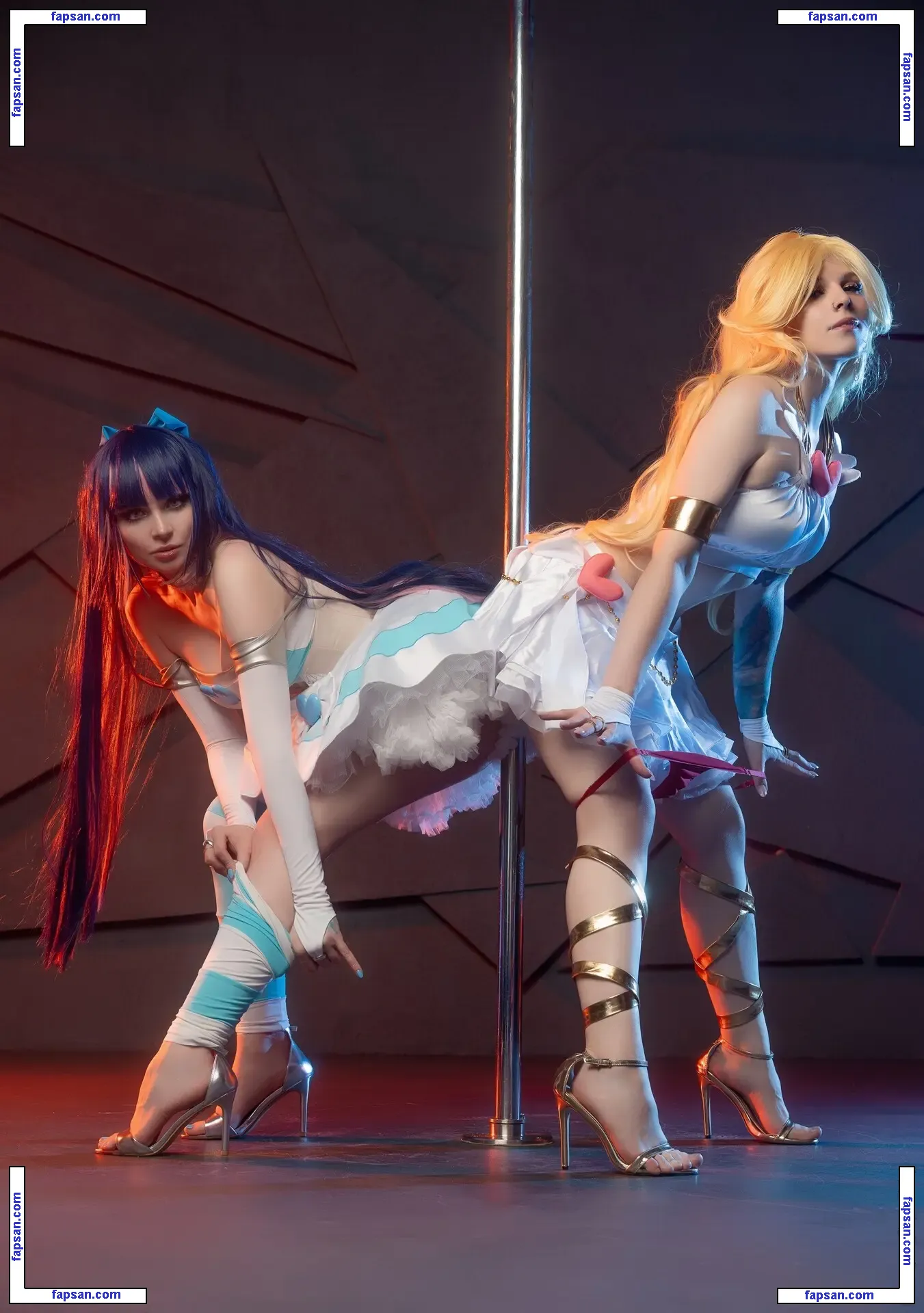 Catie nude photo #0008 from OnlyFans