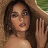 Catriona Gray nude #0005