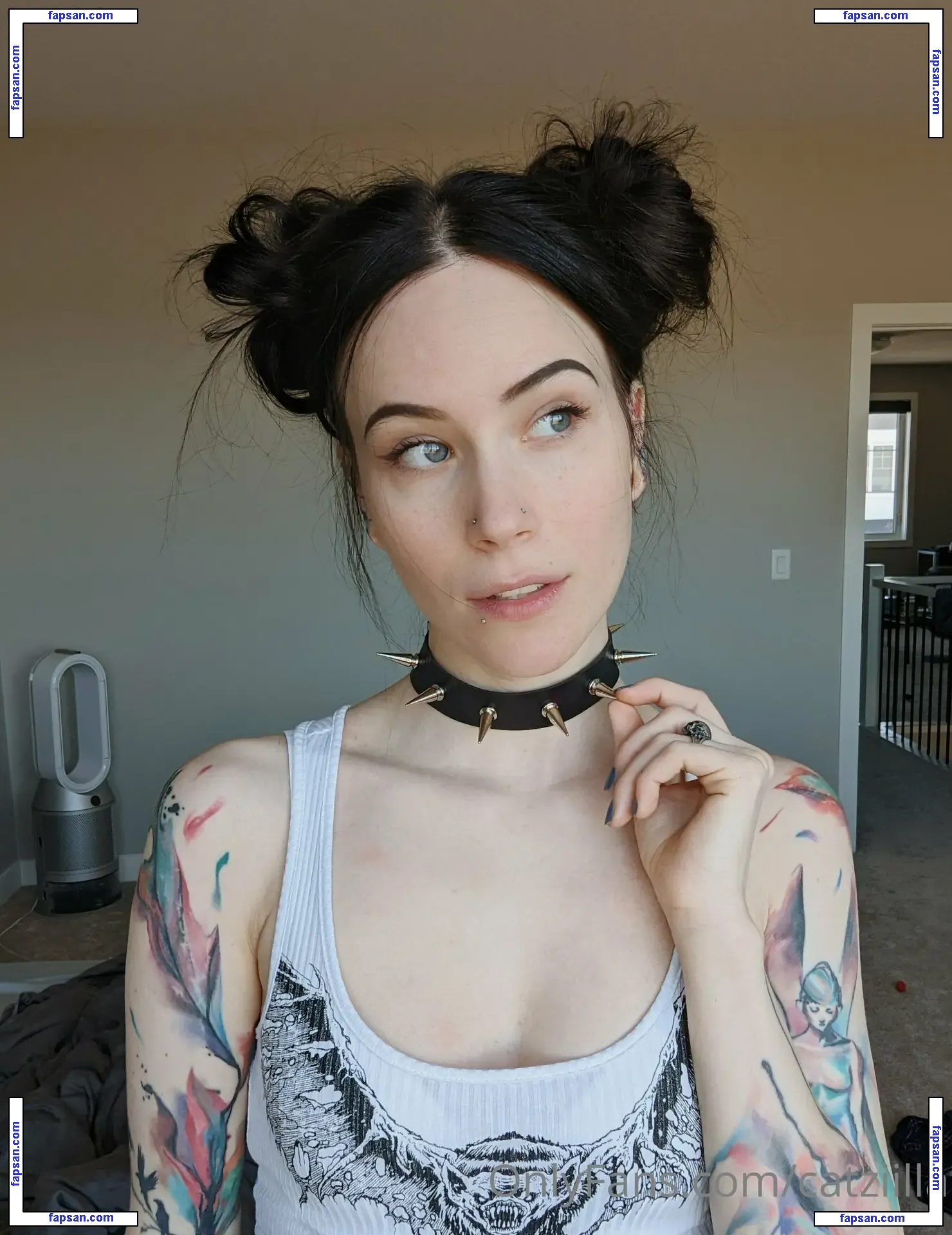 Catziilla nude photo #0076 from OnlyFans