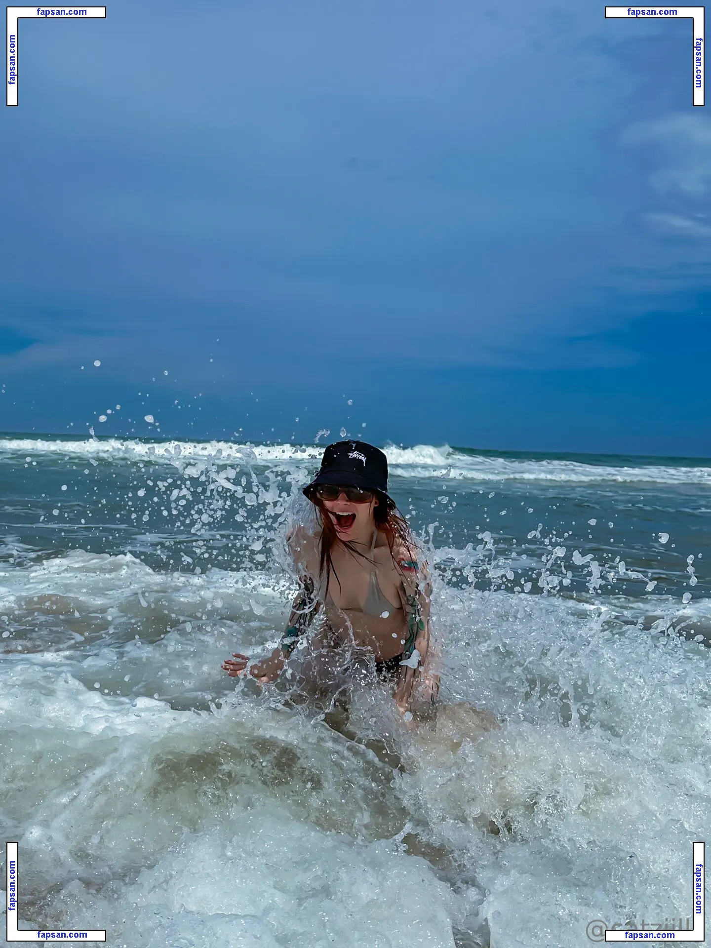 Catziilla nude photo #0803 from OnlyFans