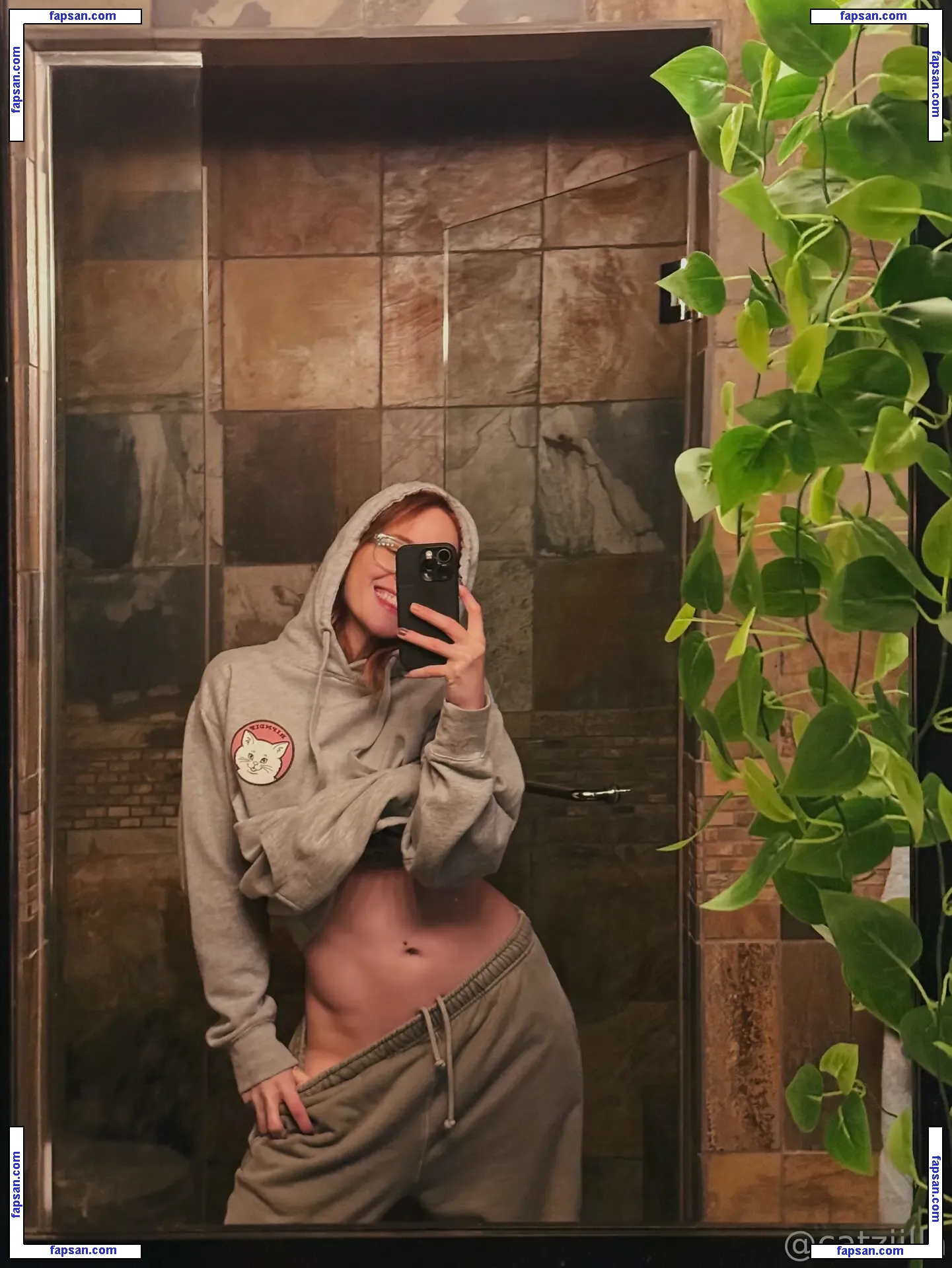 Catziilla nude photo #0960 from OnlyFans