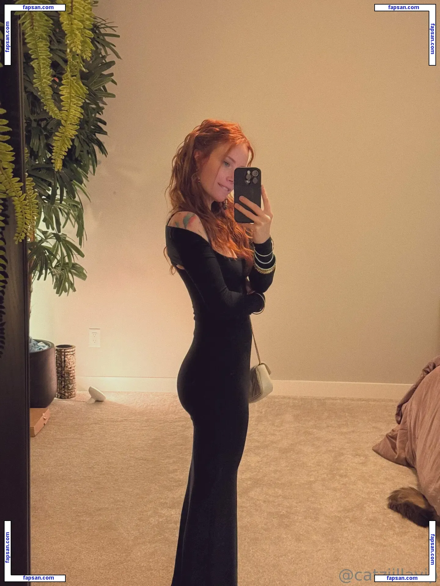 Catziilla голая фото #0969 с Онлифанс