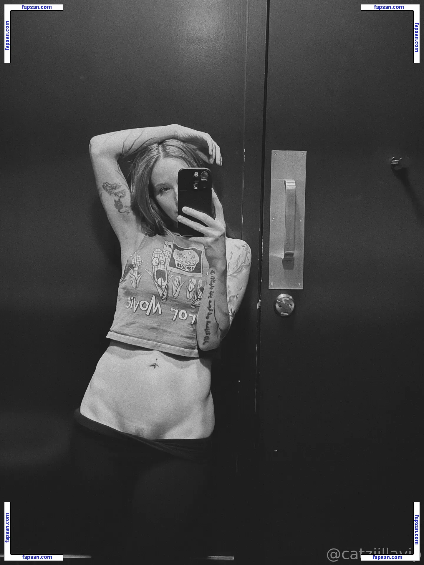 Catziilla голая фото #0971 с Онлифанс