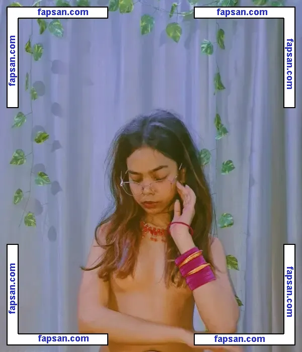 Causturi голая фото #0001 с Онлифанс