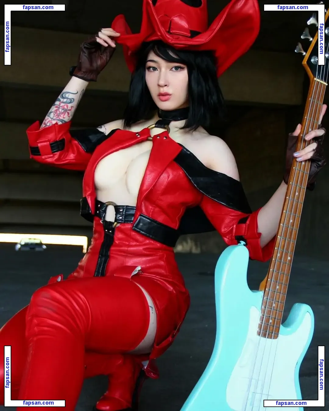 Caytie Cosplay nude photo #0114 from OnlyFans