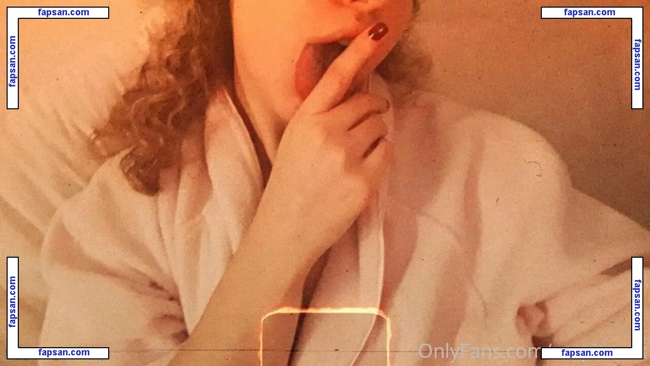 ccapitanax nude photo #0005 from OnlyFans