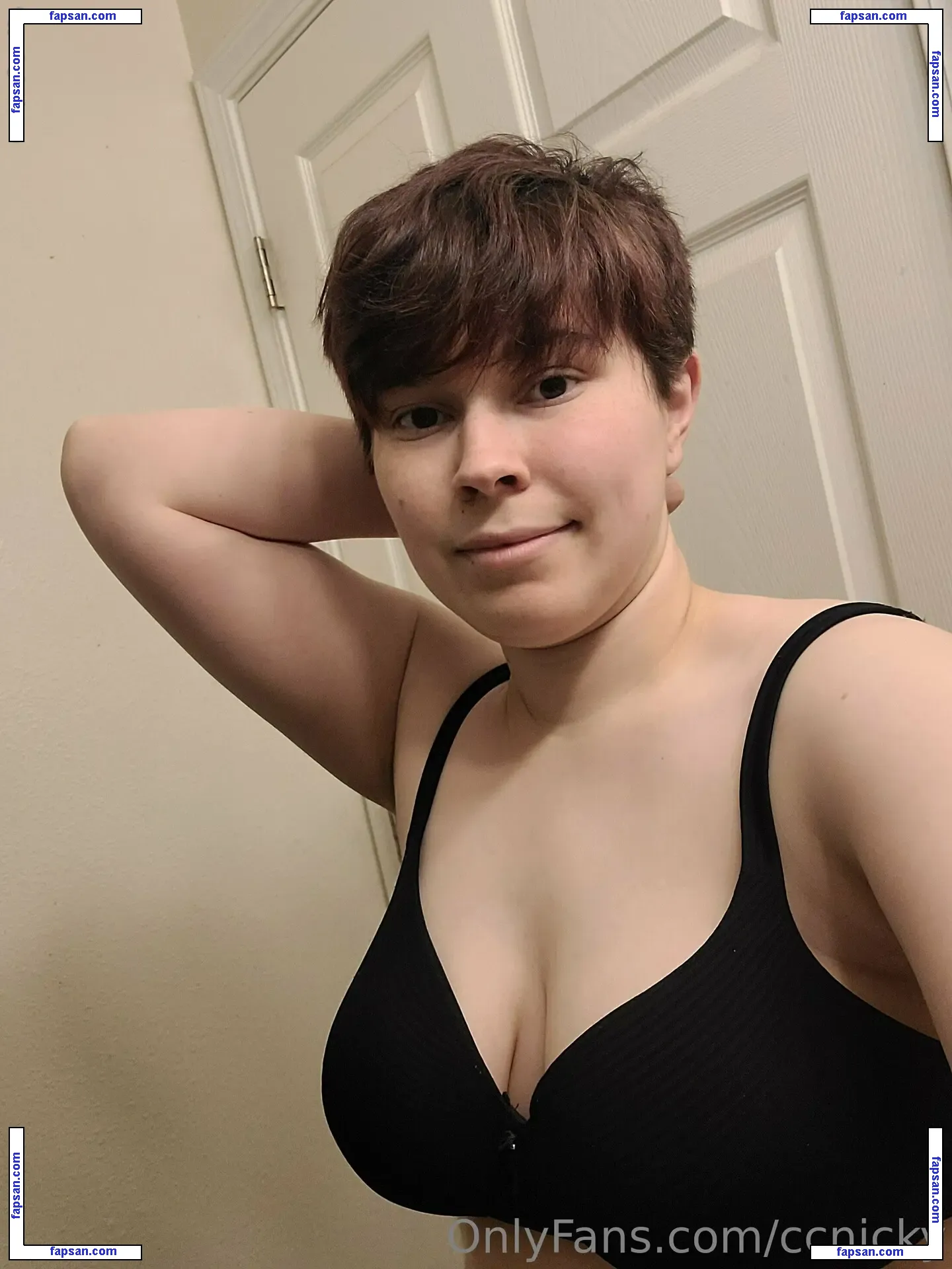 ccnicky nude photo #0012 from OnlyFans