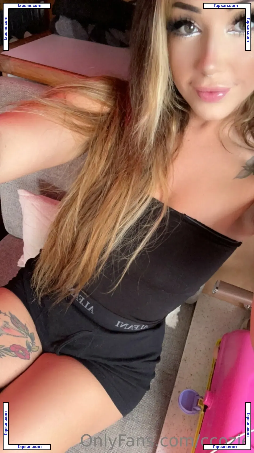 ccozie nude photo #0015 from OnlyFans