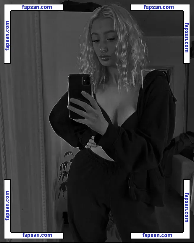 Cecilie M. Paasch nude photo #0001 from OnlyFans